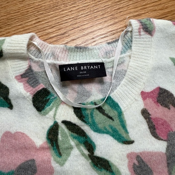 Lane Bryant Floral Sweater Size 26/28 3X EUC Crew Neck - Picture 3 of 6